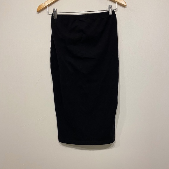 **$5 SALE** H&M Maternity Black Bodycon Midi Skirt Size Small - Picture 1 of 4